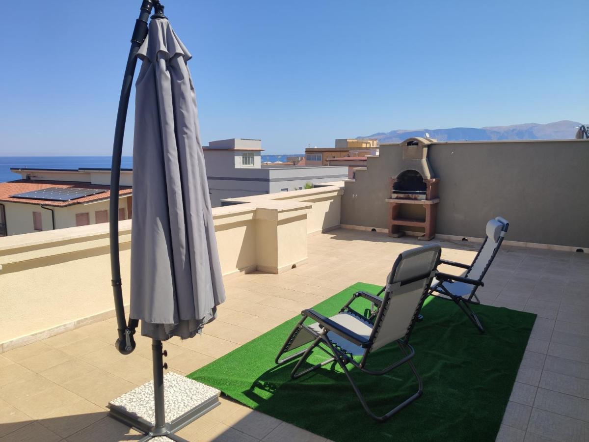 Residence Eloisa Appartamenti Балестрате Екстериор снимка