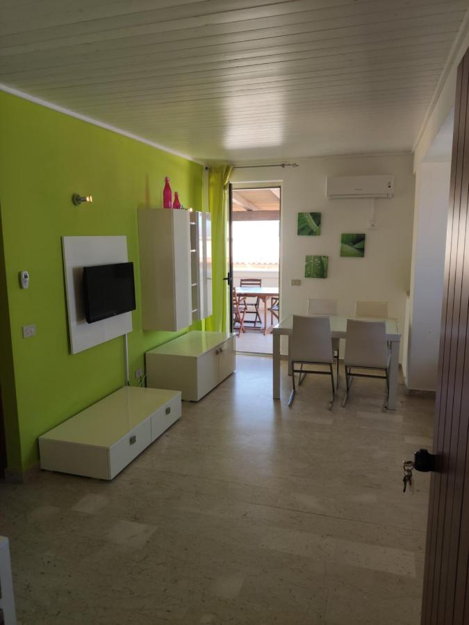 Residence Eloisa Appartamenti Балестрате Екстериор снимка