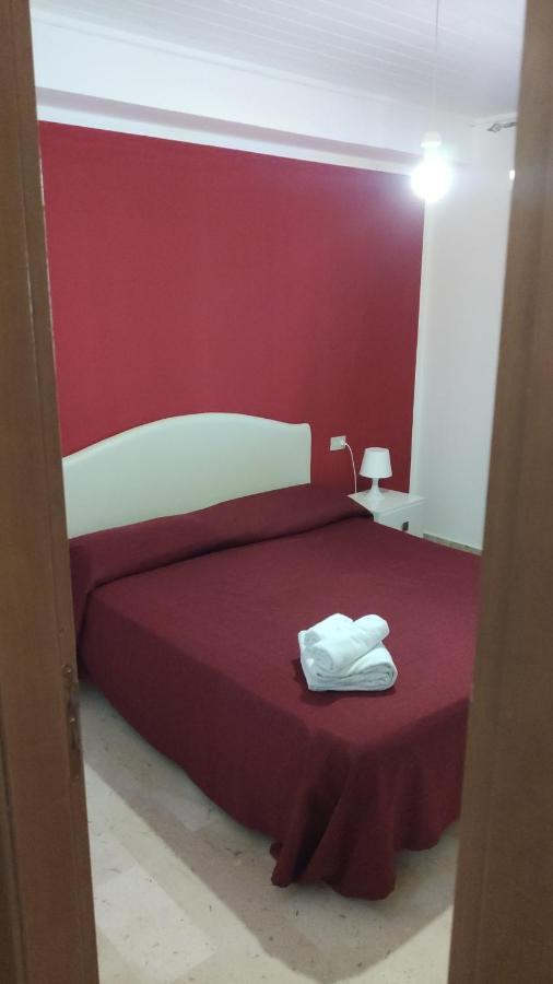 Residence Eloisa Appartamenti Балестрате Екстериор снимка